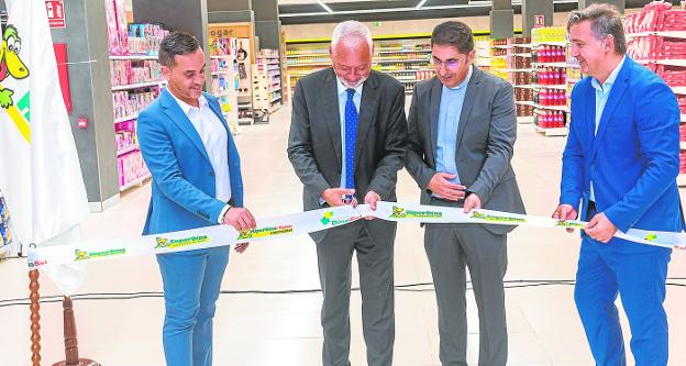 HiperDino invierte 18 millones de euros y crea 120 empleos en su nueva tienda de Argana