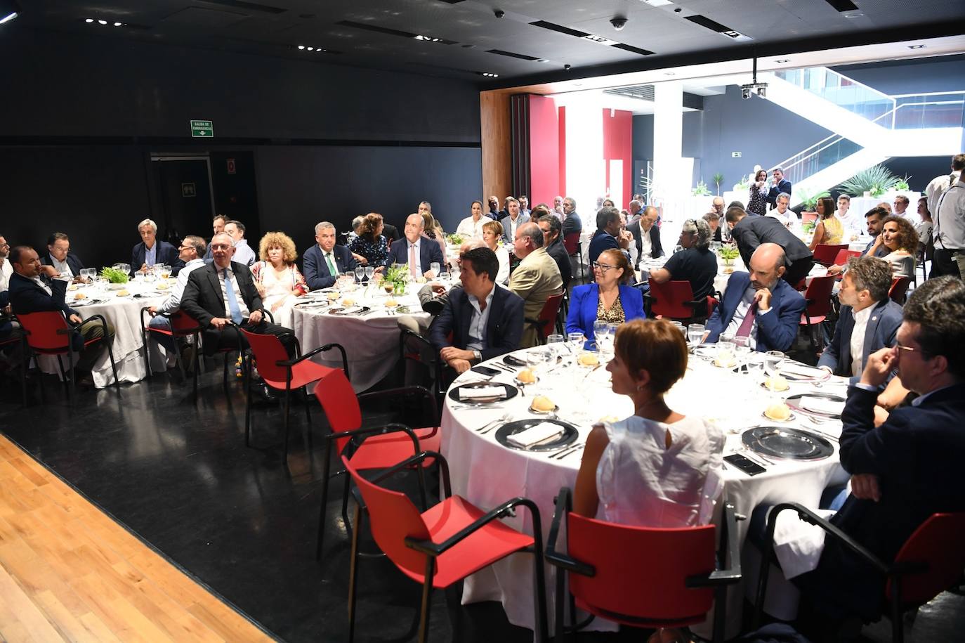 Fotos: Encuentro con el presidente de la Confederación Canaria de Empresarios, Pedro Ortega