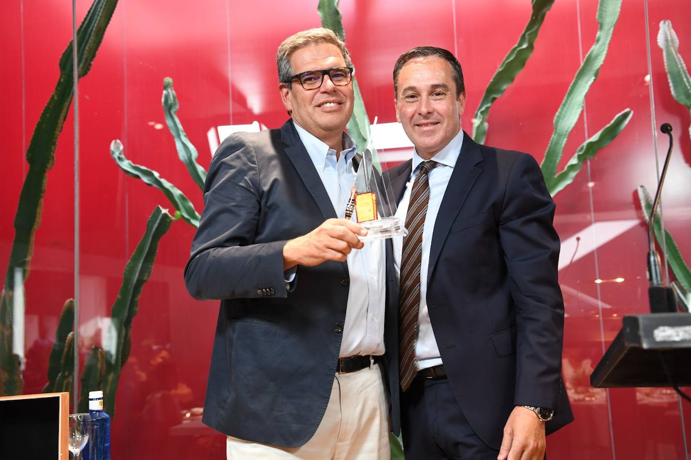 Fotos: Encuentro con el presidente de la Confederación Canaria de Empresarios, Pedro Ortega