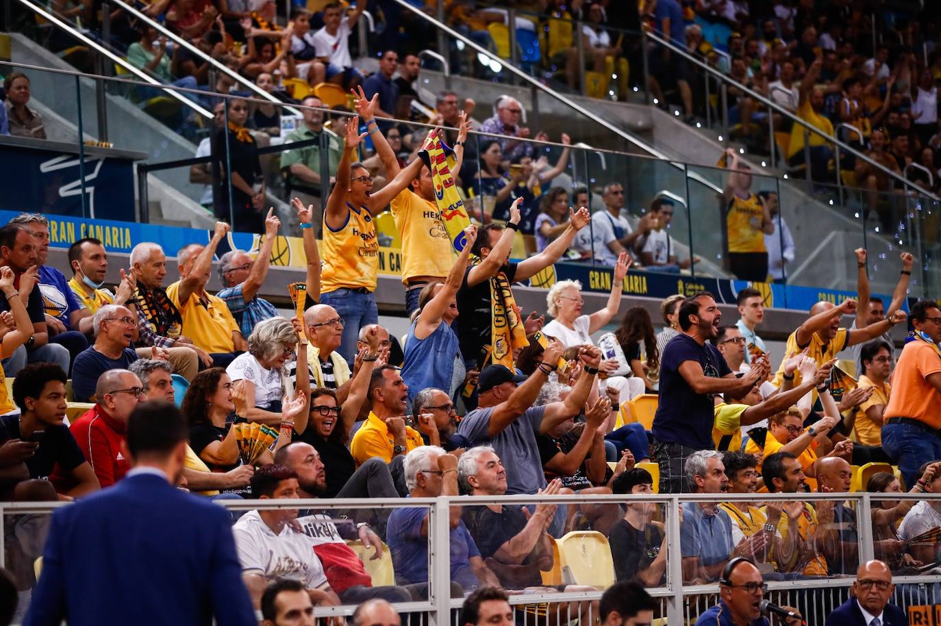 Fotos: Las mejores imágenes del derbi Granca-Lenovo