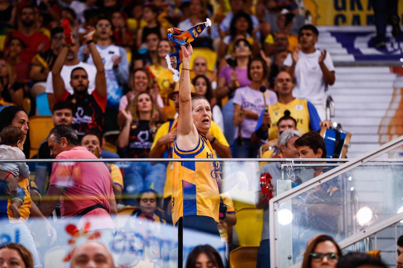 Fotos: Las mejores imágenes del derbi Granca-Lenovo