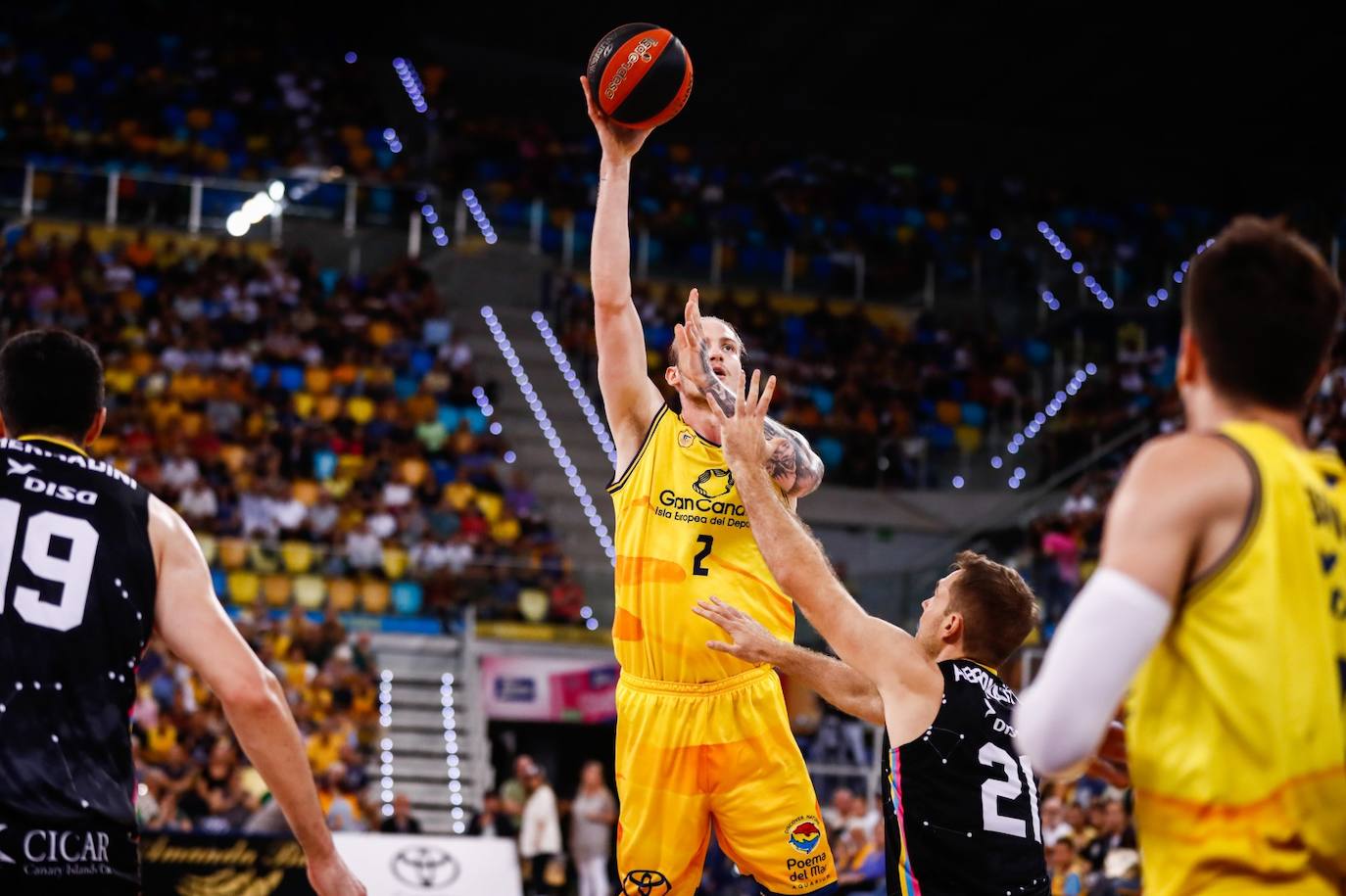 Fotos: Las mejores imágenes del derbi Granca-Lenovo