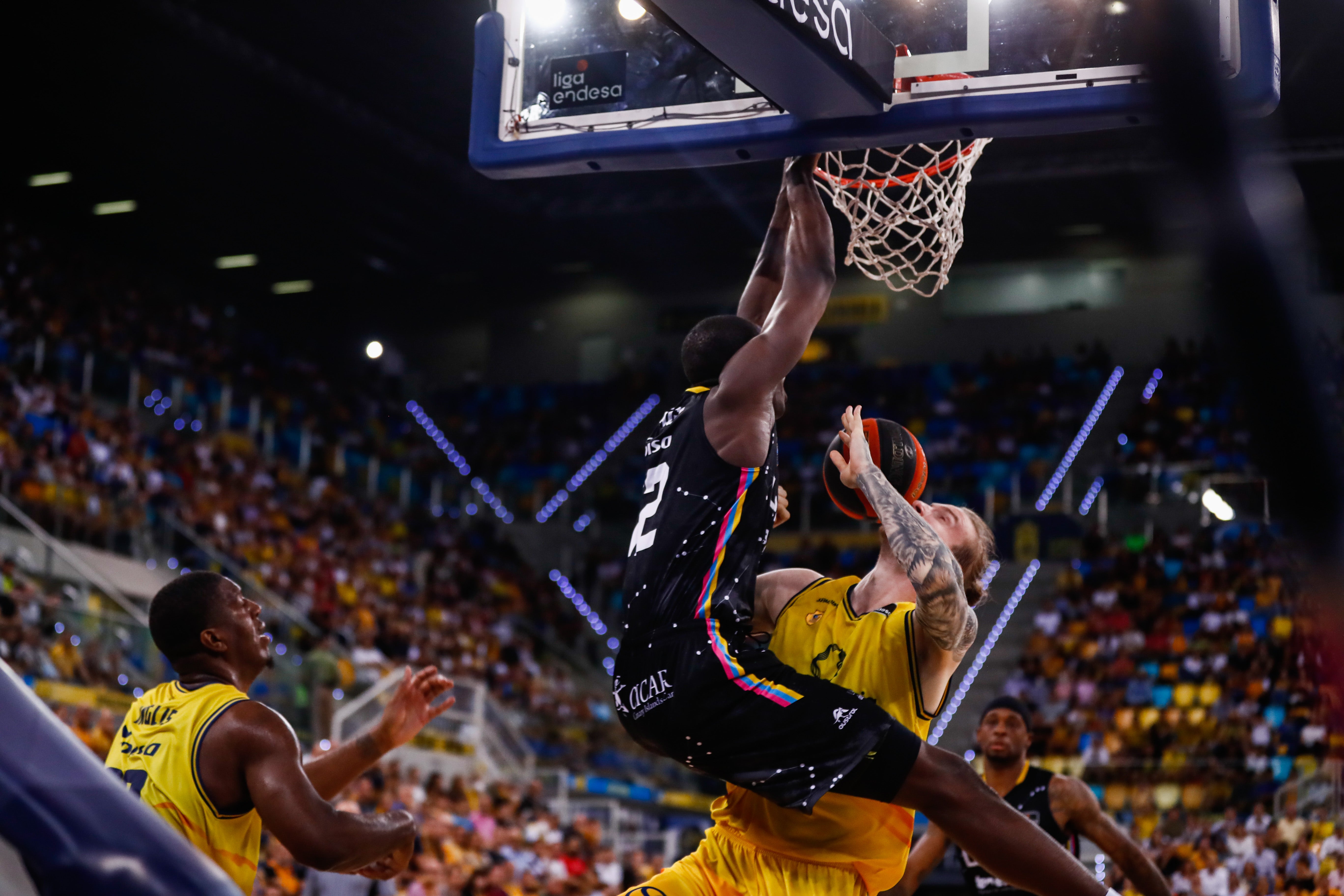 Fotos: Las mejores imágenes del derbi Granca-Lenovo