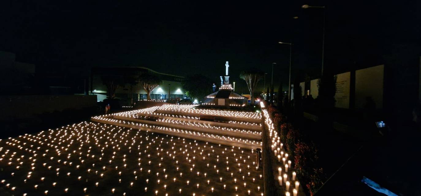 Fotos: Decorado de lujo en el cementerio de Moya por el Día de los Difuntos