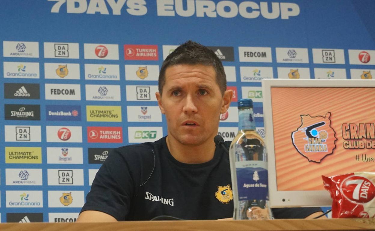 El entrenador del Club Baloncesto Gran Canaria, Jaka Lakovic, analizó ayer el compromiso continental contra el París Basketball. 