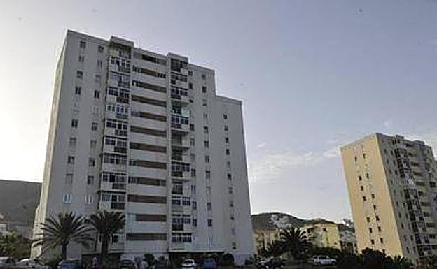 Piden 25 años de cárcel para un acusado de matar a su vecino con un punzón 