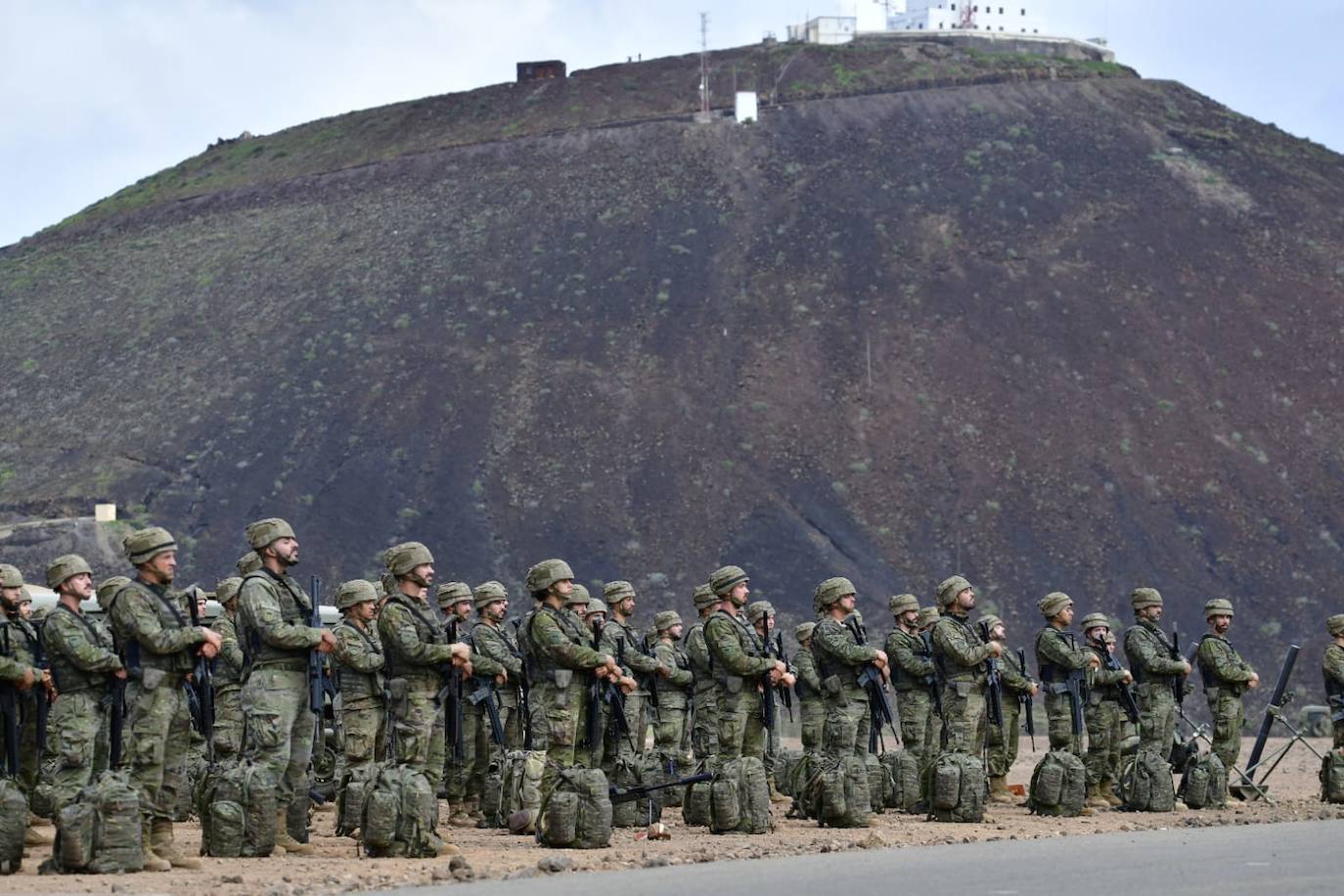 Fotos: La ministra de Defensa, Margarita Robles, visita la base del Ejército de Tierra General Alemán Ramírez y el Arsenal de la Armada