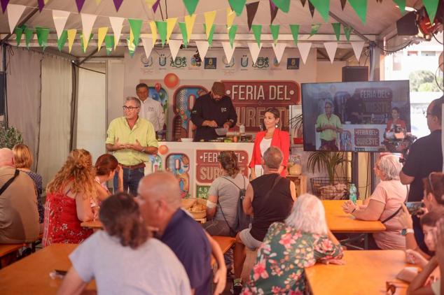 Fotos: Ambiente festivo para despedir la Feria del Sureste