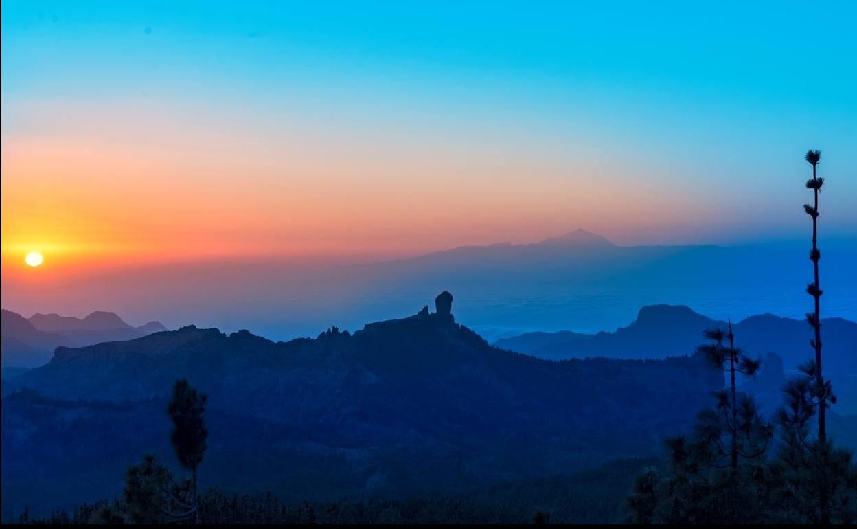 Panorámica desde el Pico de las Nieves. 