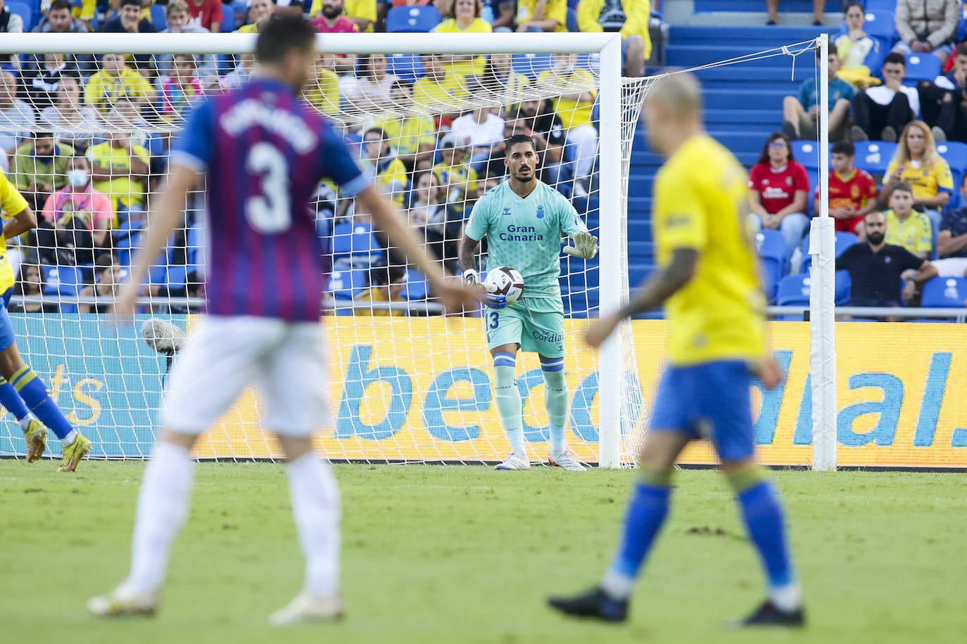 Valles, ante el Eibar. 