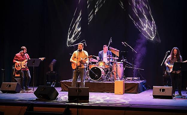 Víctor Lemes, con su banda. 