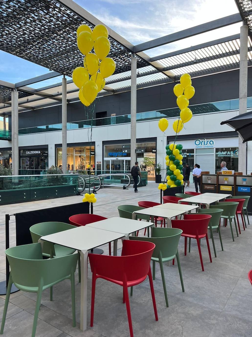 Imagen secundaria 2 - McDonald&#039;s reafirma su avance con su tercer restaurante en Lanzarote