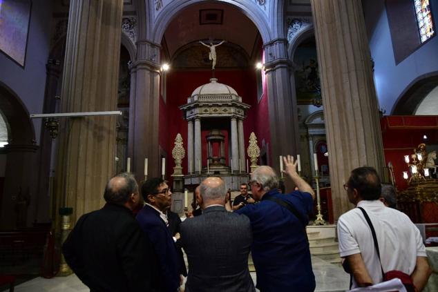 Fotos: Visita de Antonio Morales y el Obispo a Gáldar