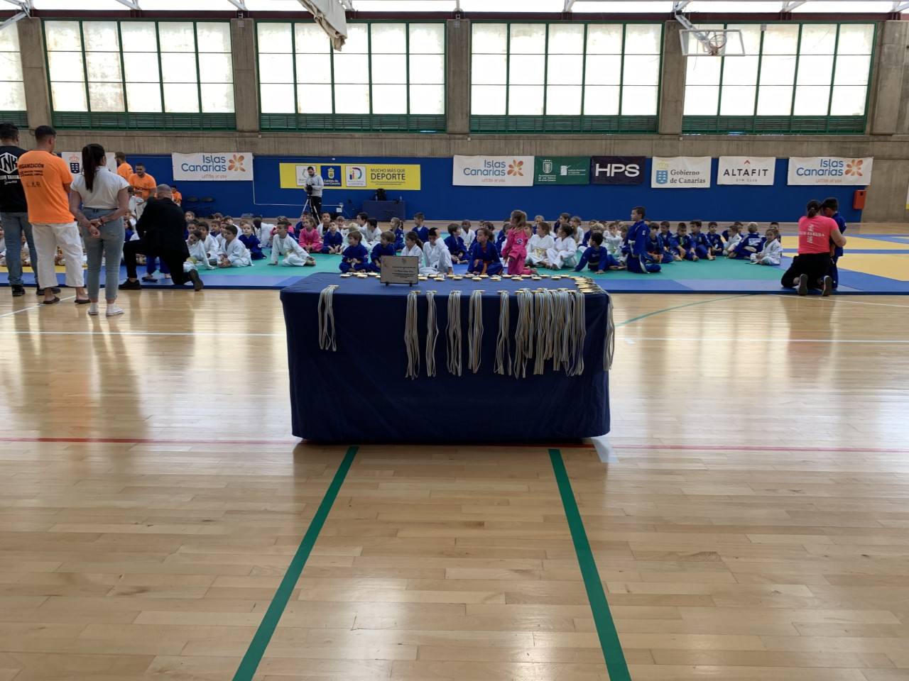 Imagen principal - Éxito rotundo del Torneo Manuel Campos