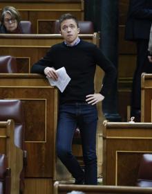 Imagen secundaria 2 - El Congreso aprueba los terceros Presupuestos de Sánchez en un debate calentado por Vox 
