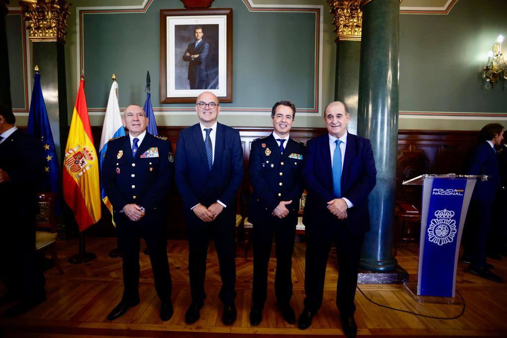 Fotos: Toma de posesión nuevo jefe policía nacional en canarias