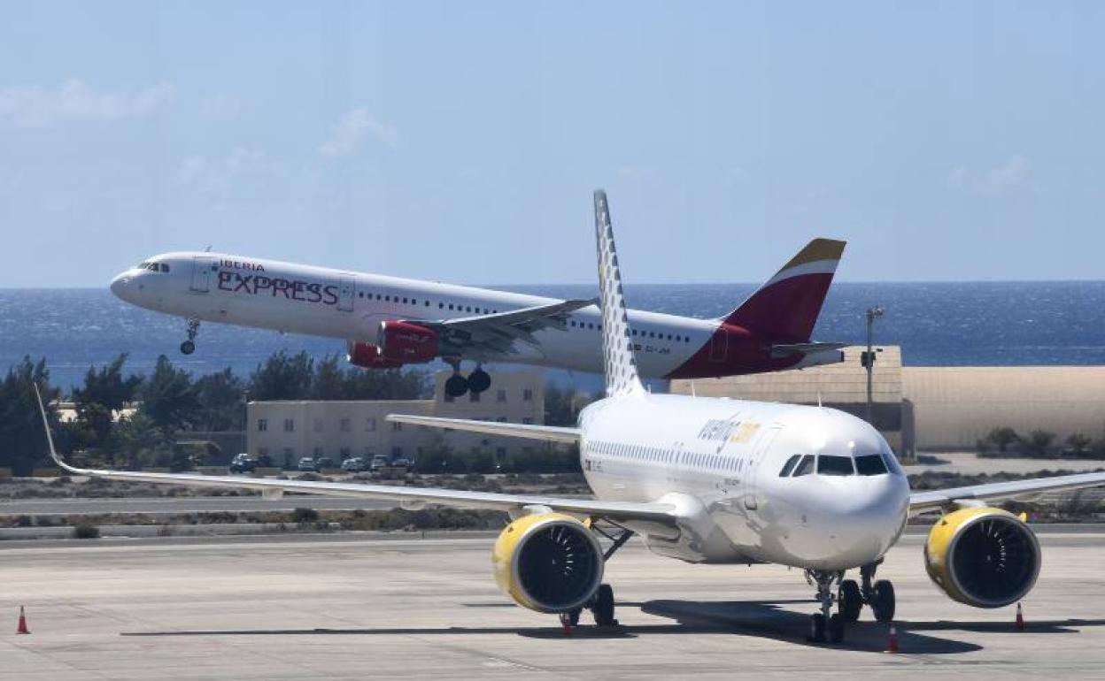 El establecimiento de líneas de Obligación de Servicio Público permitiría fijar un precio máximo a los billetes. 