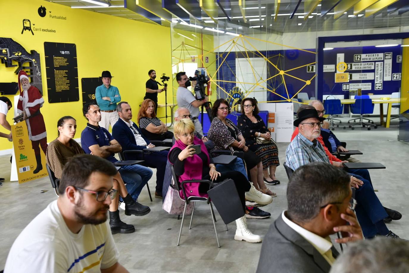 Fotos: Presentación campaña por un Cacho de turrón