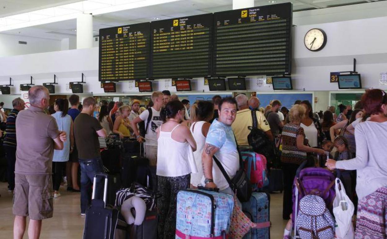 Una de las posibles fórmulas para controlar los precios es establecer rutas de Obligación de Servicio Público. 