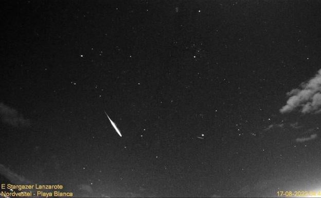 Imagen una bola de fuego sobrevolando el Mediterráneo a 55.000 km/hora el pasado mes de agosto de 2022.