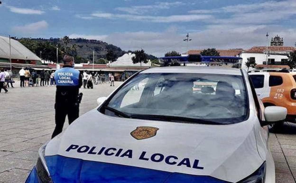 Imagen de archivo de un coche de la Policía Local. 