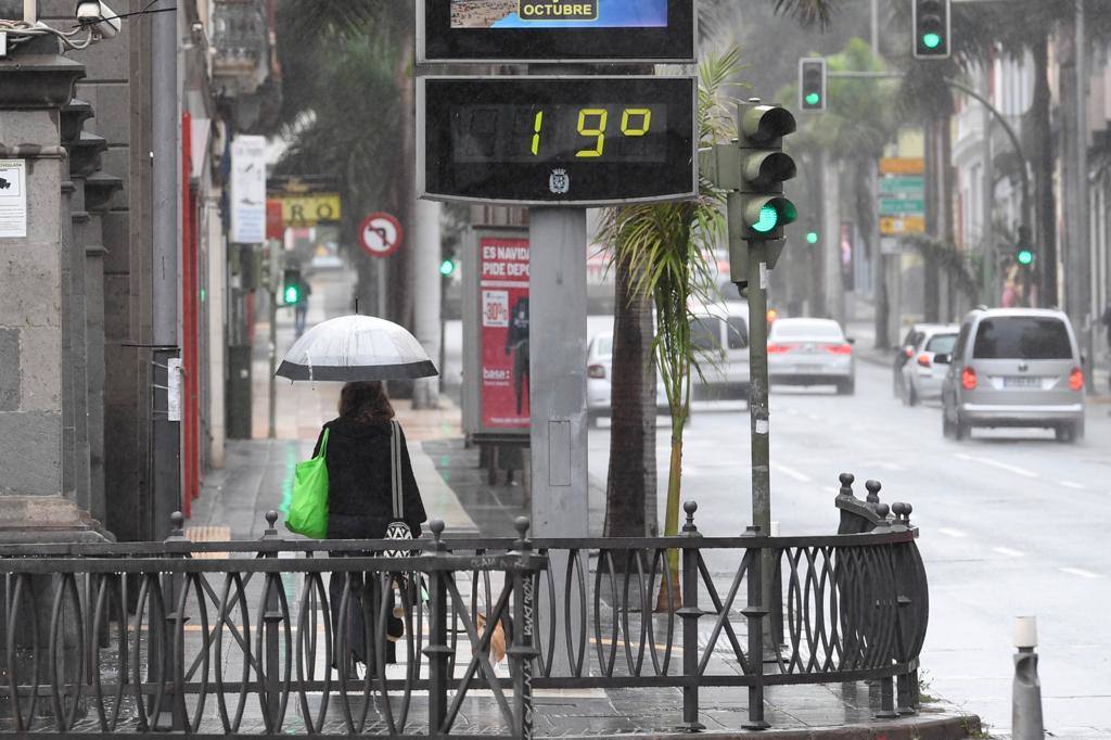 Fotos: Sábado pasado por agua en la capital grancanaria