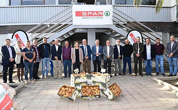 SPAR Gran Canaria entrega 750.000 kilos de semillas de papa a 11 agricultores