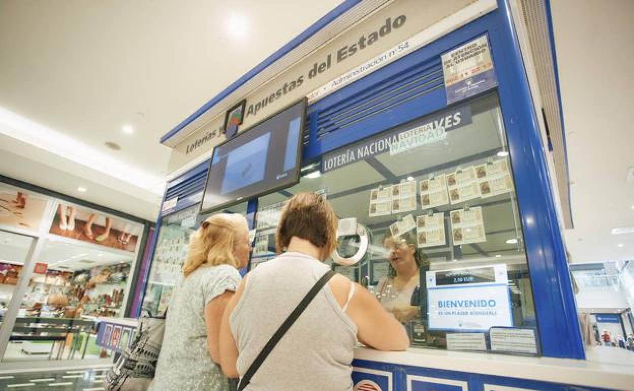 Solo el 'Gordo', segundo y tercer premios tributan a Hacienda