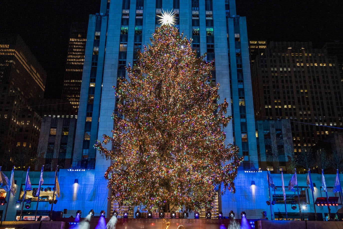 Ceremonia de Iluminación del Árbol de Navidad Rockefeller de 2022 en Nueva York, Nueva York, EE.UU. 