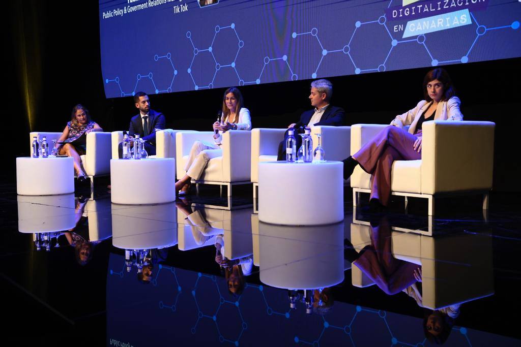 Fotos: Mesa redonda «Geopolítica de la desinformación»