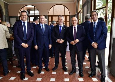 Imagen secundaria 1 - Diferentes momentos del almuerzo de Navidad de la Cámara de Comercio de Gran Canaria. 