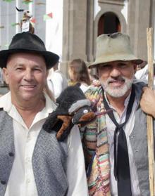 Imagen secundaria 2 - Los labradores toman Santa Lucía