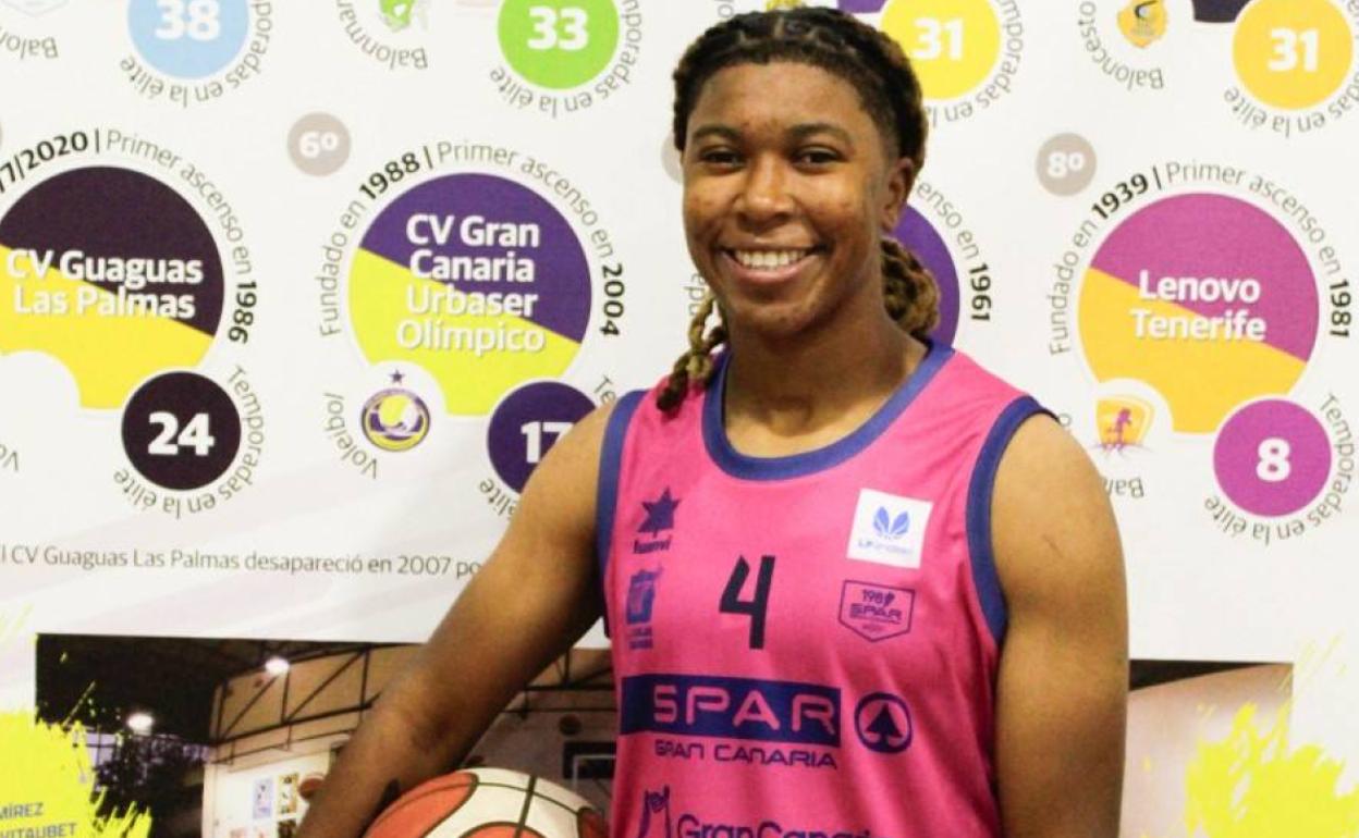 Nesbitt, sonriente en su regreso al club. 