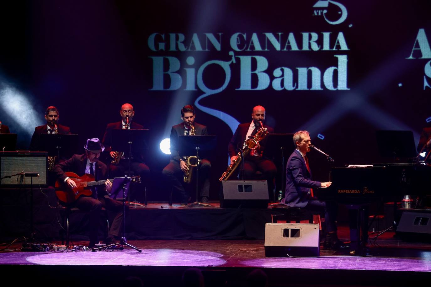 Fotos: La Big Band, con Strong, en el Cuyás