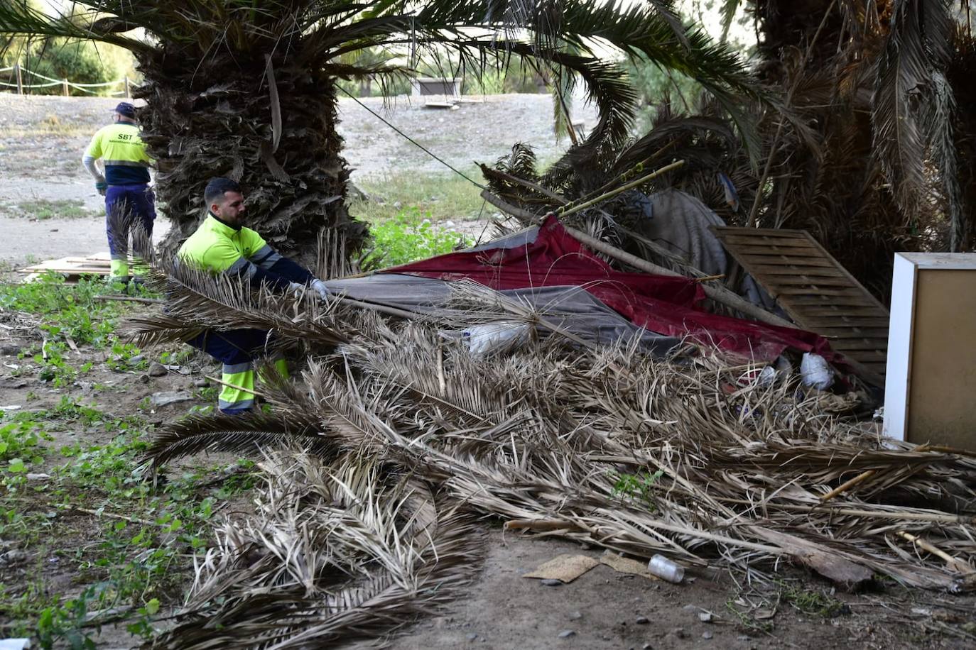Fotos: El desalojo de una quincena de sintechos, en imágenes