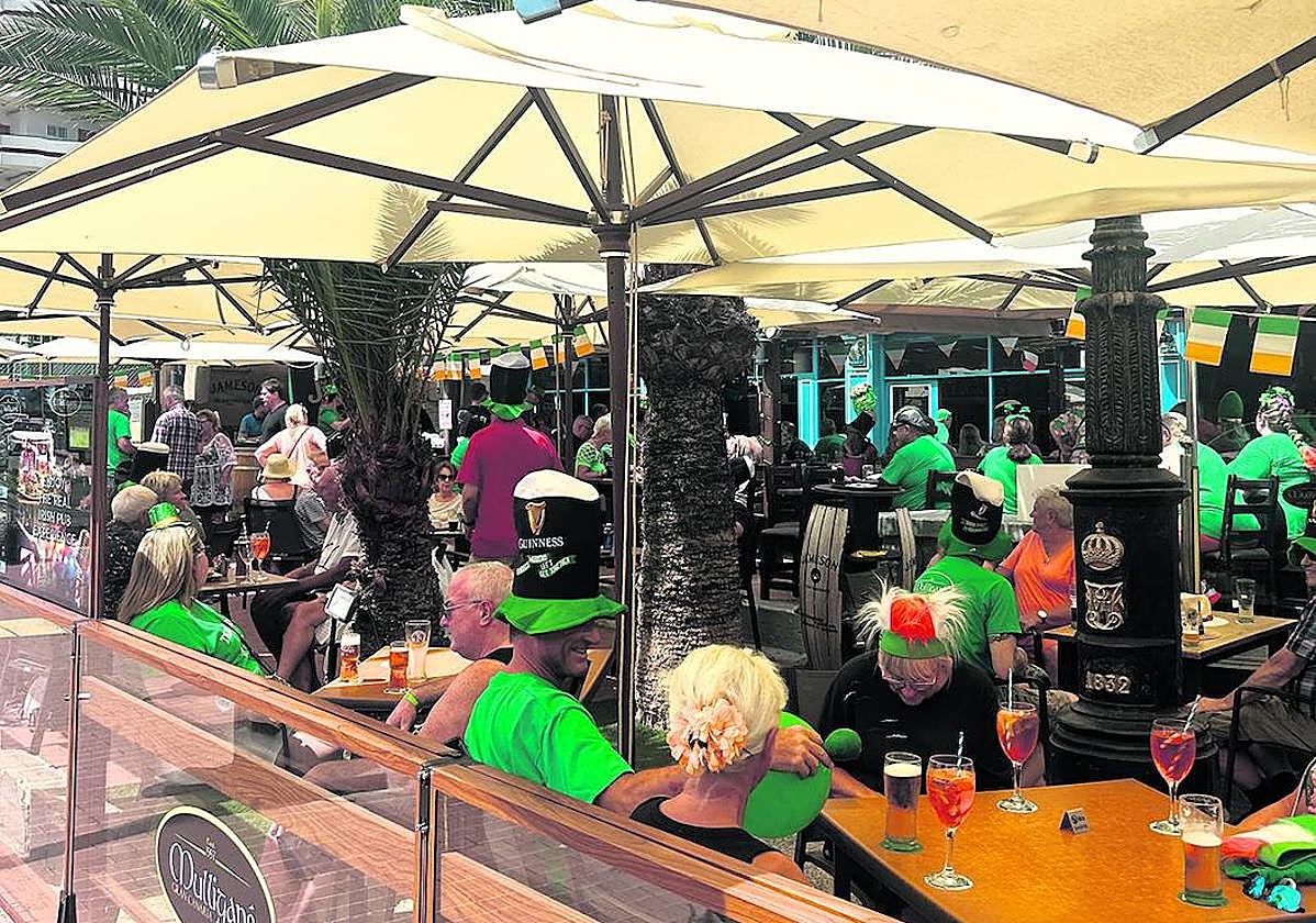 Fiesta de San Patricio en Mulligan's Gran Canaria