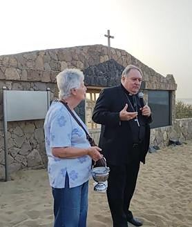 Imagen secundaria 2 - Flores y charla sobre Winter para finalizar los 200 años de Cofete