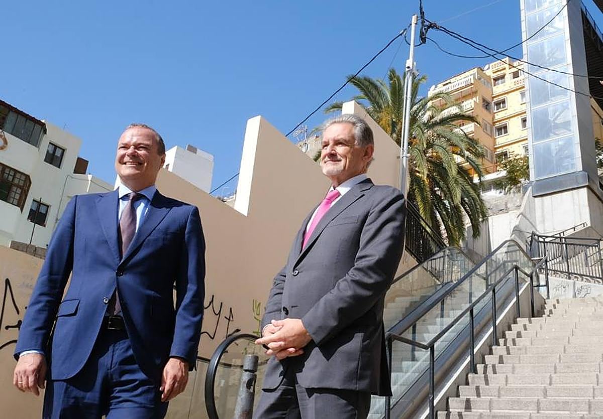 Las escaleras mecánicas de Miguel Servet vuelven a ponerse en marcha tras años paradas