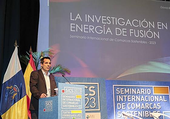 David Rapisarda, en un momento de su ponencia.