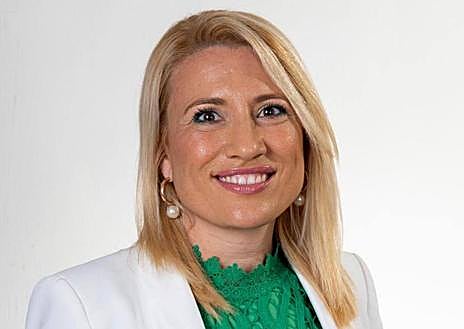 Imagen secundaria 1 - Minerva Artiles, candidata de Agrupa Sureste, cree en un «Ingenio mejor»