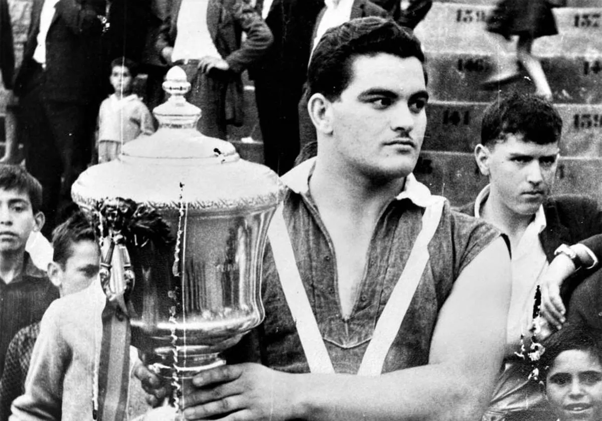 Barbuzano, tras ganar un campeonato en 1965.