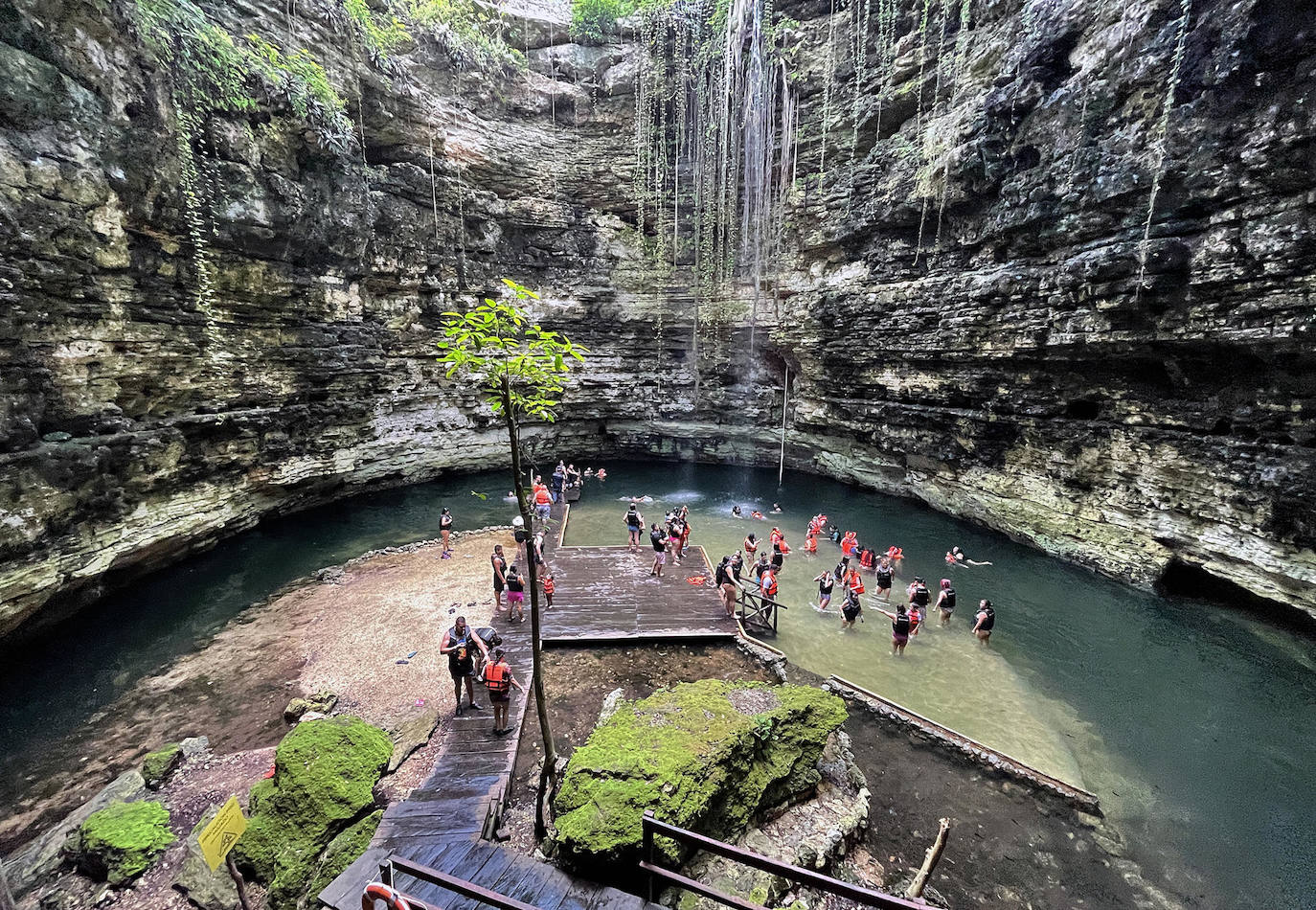 Fotografía de la exposición «Maya: The Exhibition»,, en Los Ángeles (EEUU). El museo California Science Center de Los Ángeles (EE.UU.) alberga la grandeza de la civilización maya en «Maya: The Exhibition», una exposición que busca mostrar su historia y lo viva que sigue su cultura a través de 250 piezas originales. 