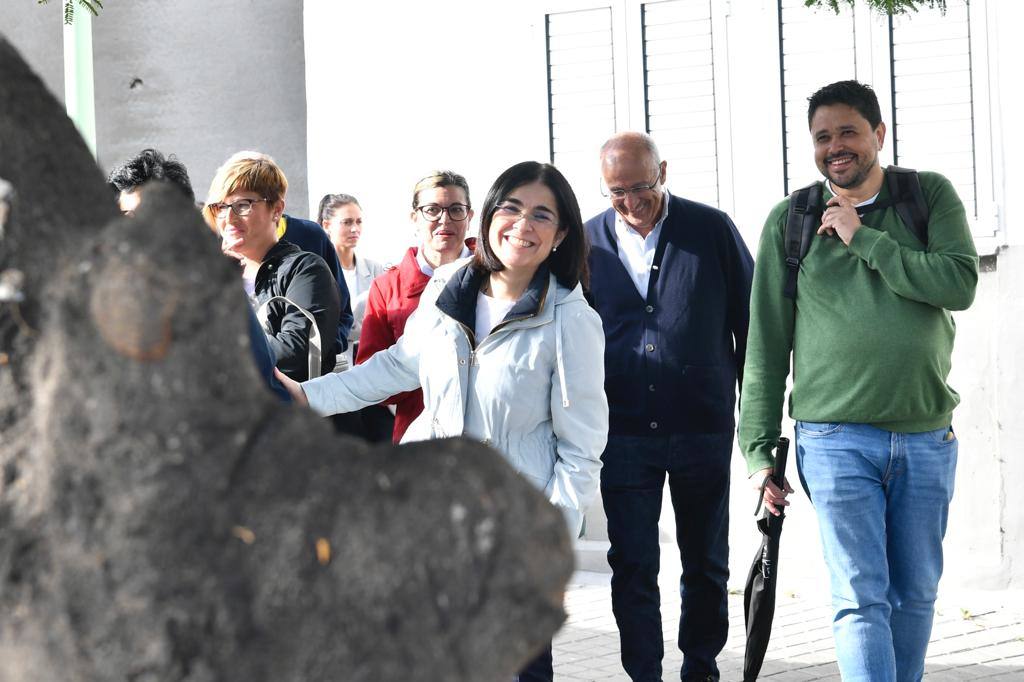 Visita de Carolina Darias al barrio de El Lasso 