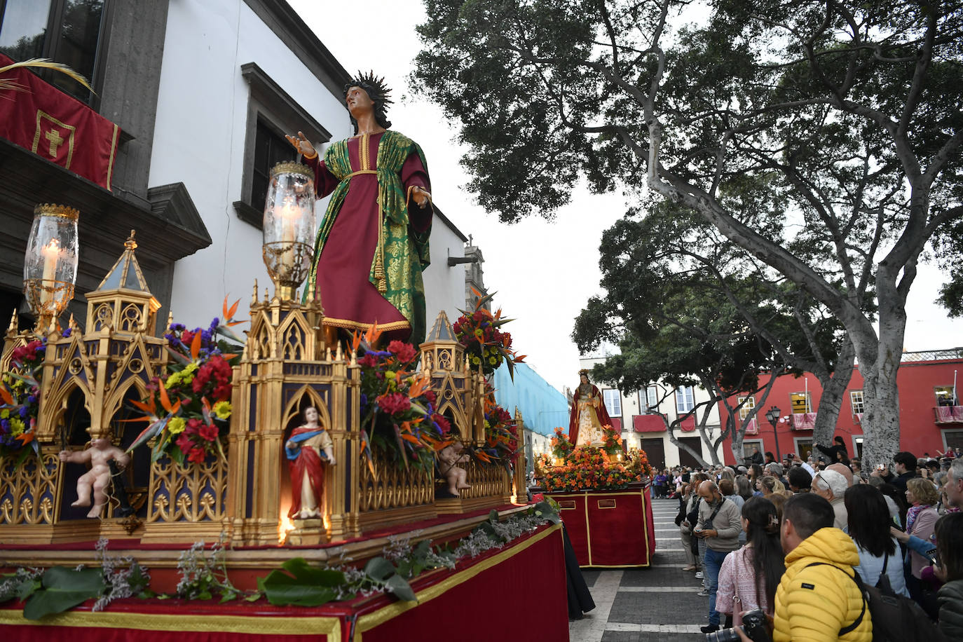La procesión del Santo Encuentro, en imágenes