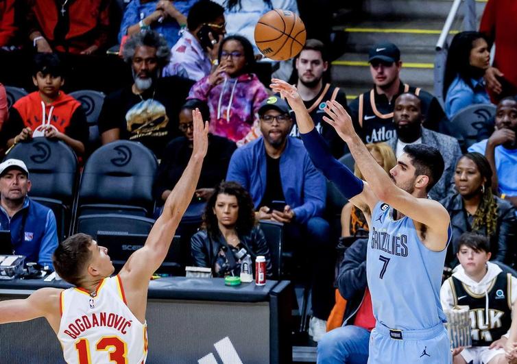 Aldama aporta su versión reboteadora en el triunfo de los Grizzlies ante los Blazers