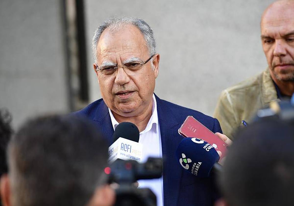 Casimiro Curbelo, secretario general de ASG y presidente del Cabildo de La Gomera.
