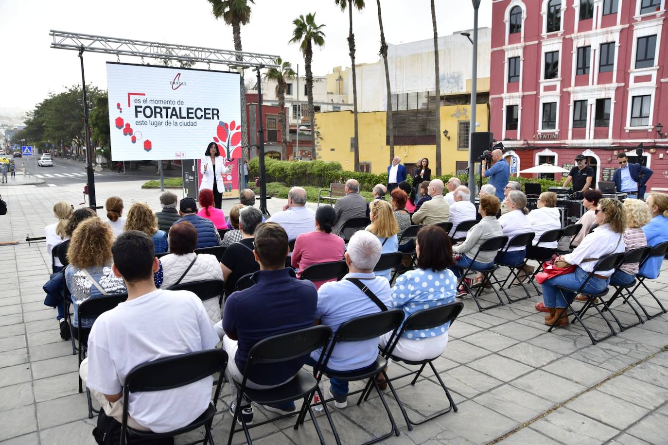 Carolina Darias lanza sus compromisos para la capital grancanaria