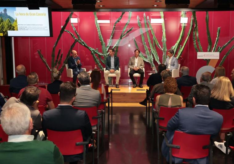 El debate tiene lugar en el salón de actos de CANARIAS7.