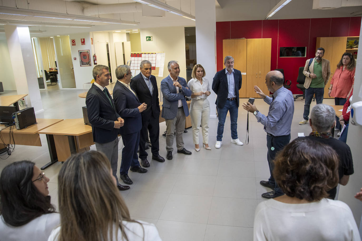 Los cinco fueron entrevistados en vídeo y retratados en aproximadamente dos horas.