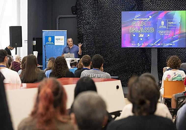 El director de la Spegc, Cosme García, puso en marcha la primera edición del evento.